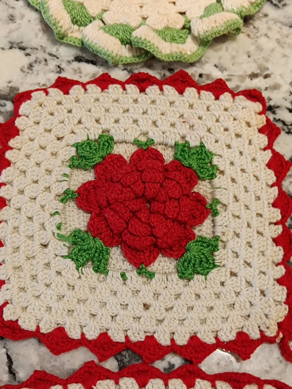 Vintage Handmade Crochet Floral Hotpads- Red & Green (Brand Unbranded)
